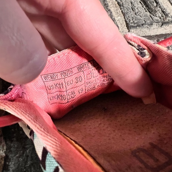 Girls Hey Dude Shoes - Picture 3 of 3